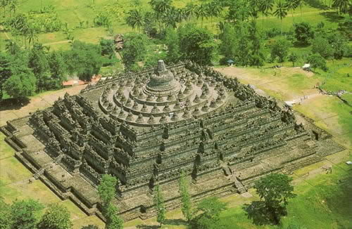 den-borobudur-1