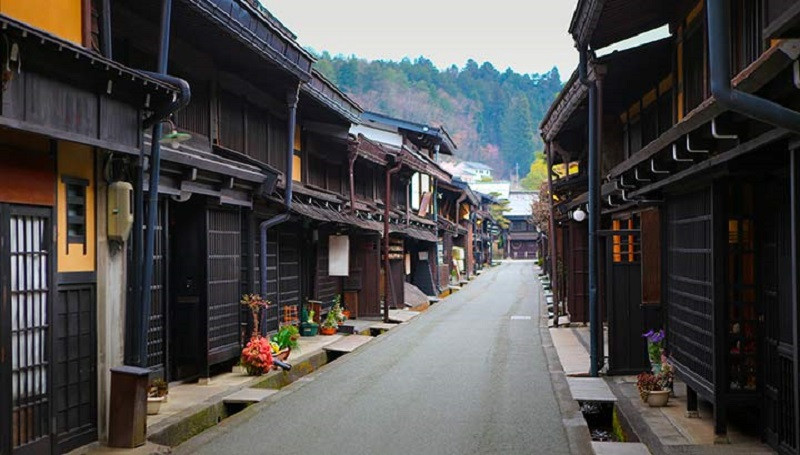 Hida-Takayama